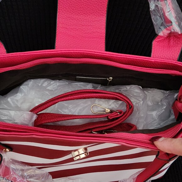 Red and White Stripe Fashion Handbag NWT - Picture 3 of 5